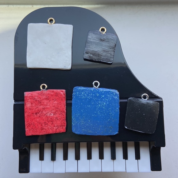 ‼️‼️Handmade Taylor Swift Inspired Album Cover Polymer Clay Art Charm Bracelet. - Picture 5 of 16